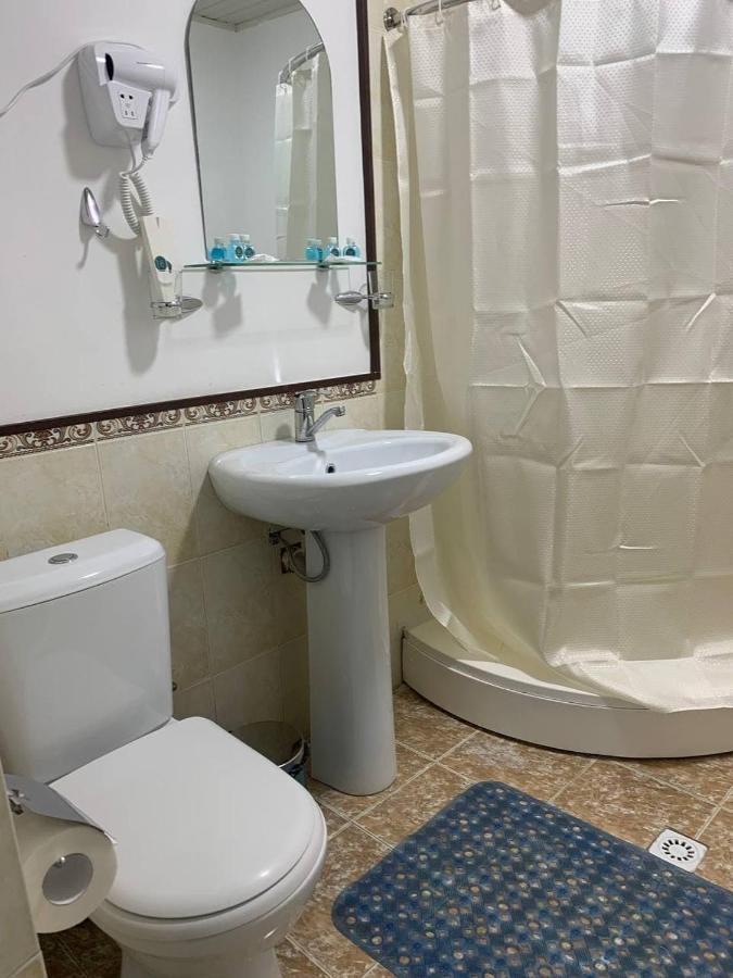 Ikan Registon Hotel Samarkand Luaran gambar