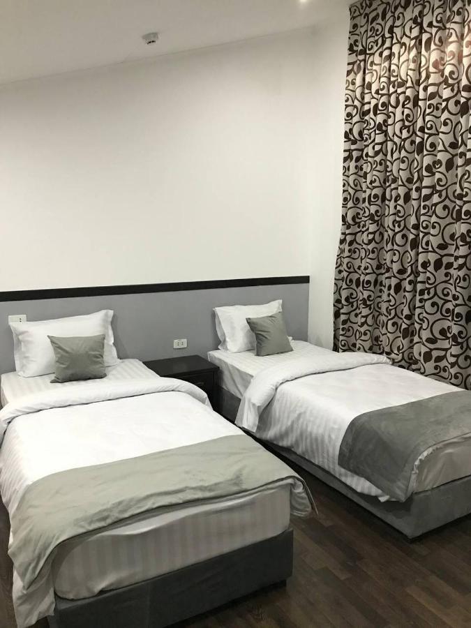 Ikan Registon Hotel Samarkand Luaran gambar