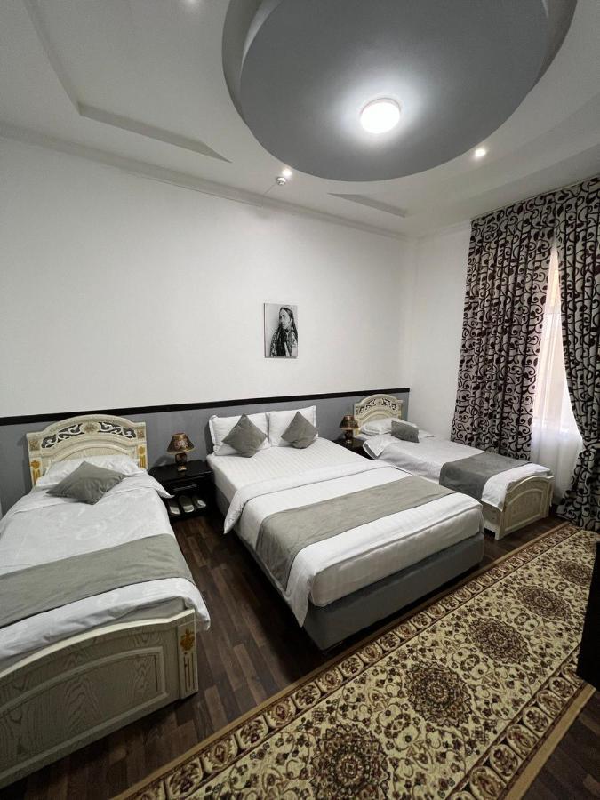Ikan Registon Hotel Samarkand Luaran gambar